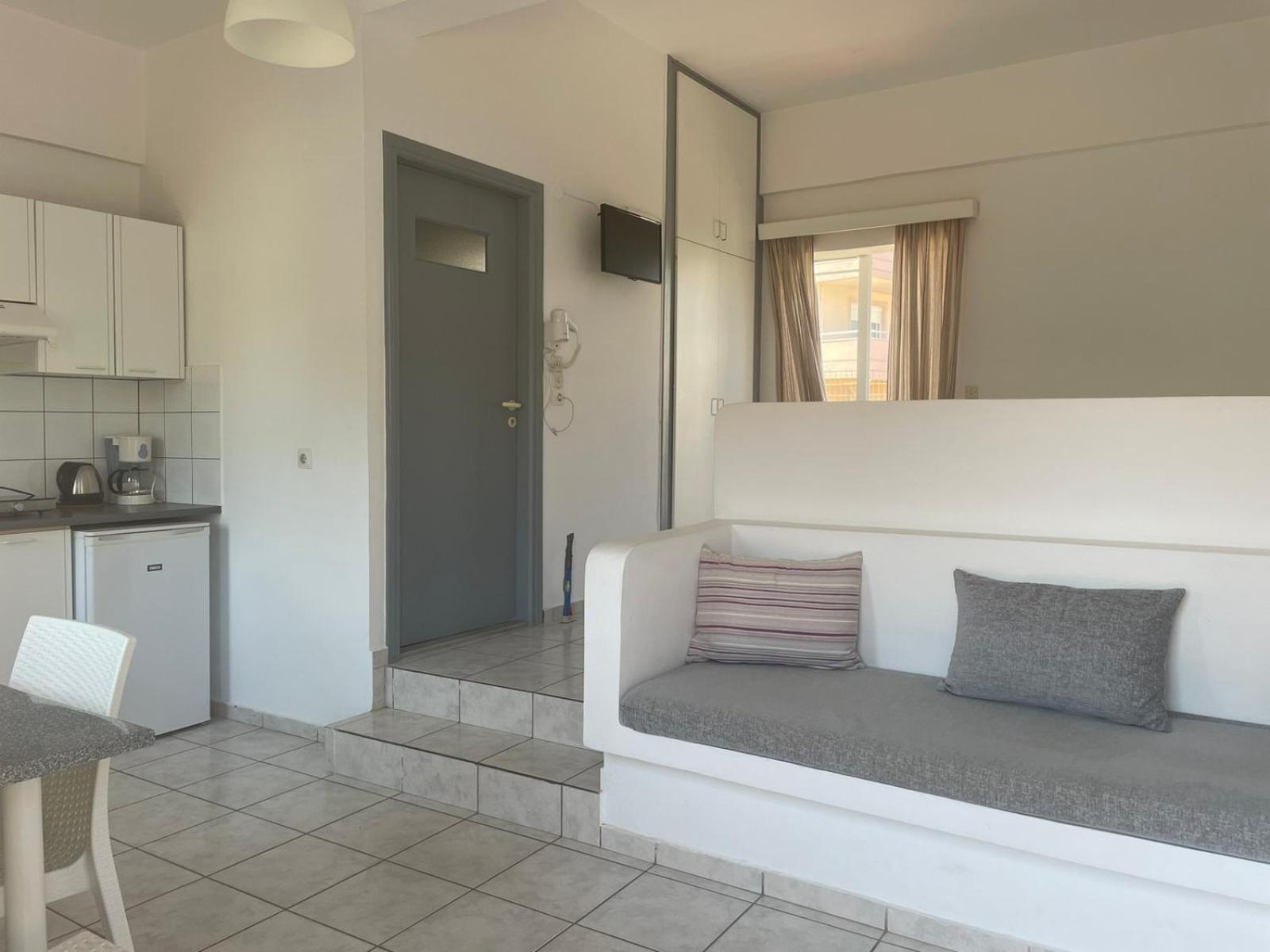 Yannis Apartments Amoudara  ภายนอก รูปภาพ