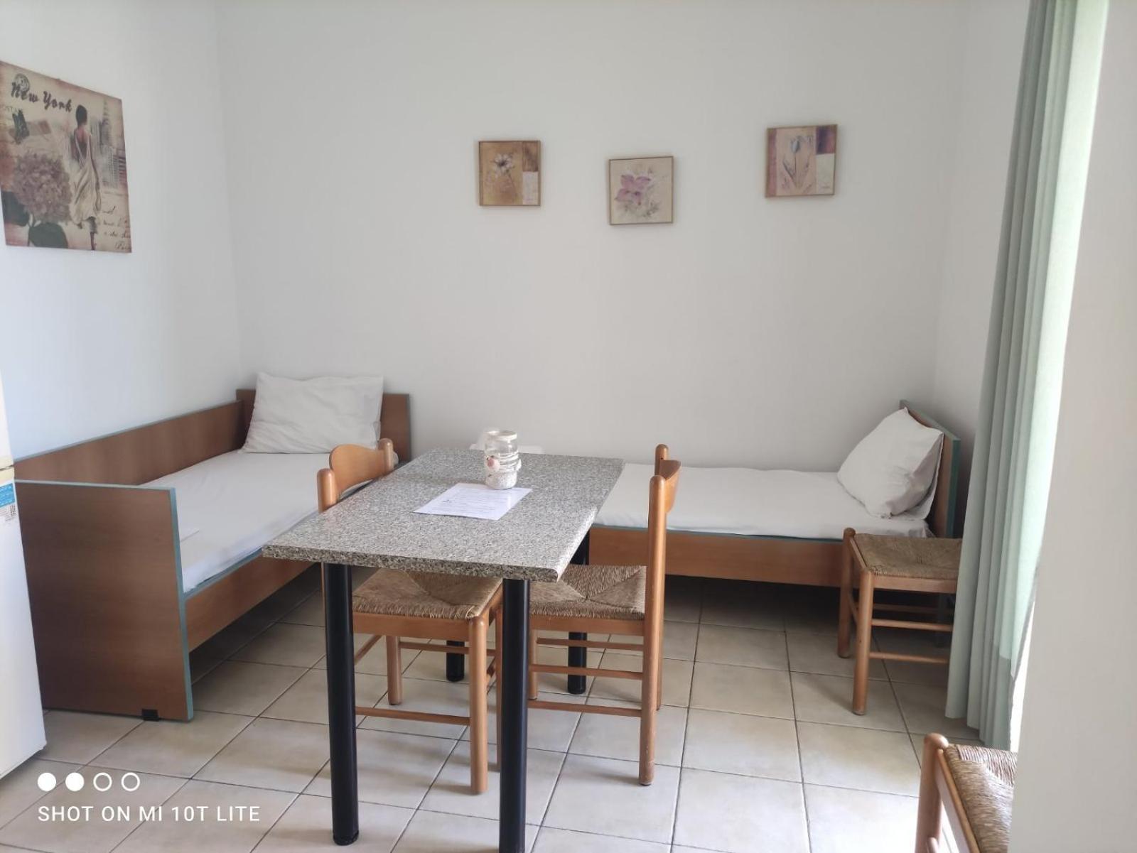 Yannis Apartments Amoudara  ภายนอก รูปภาพ