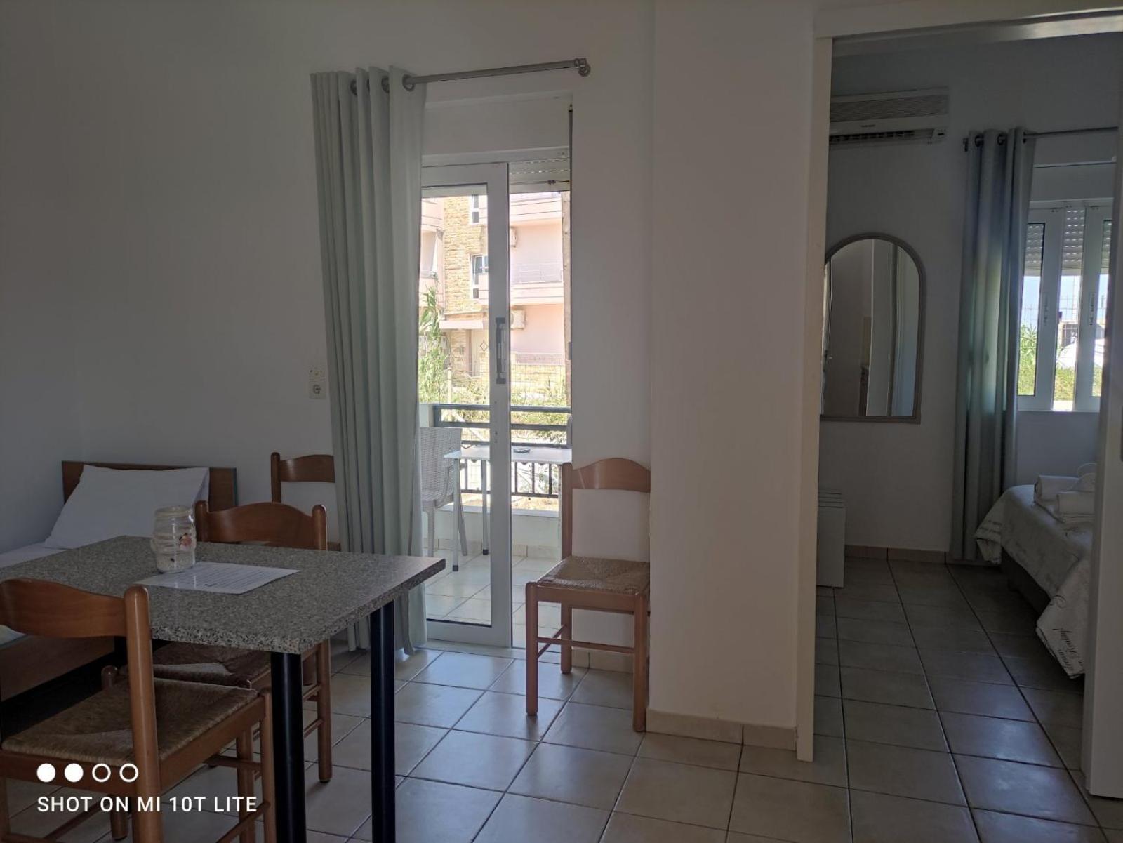 Yannis Apartments Amoudara  ภายนอก รูปภาพ
